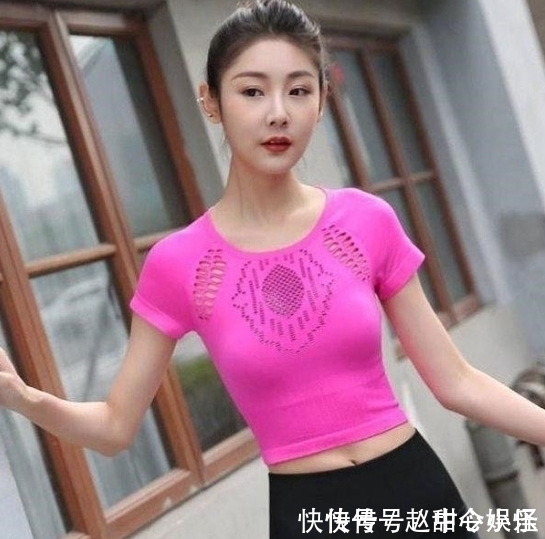 美女 “天生丽质”的打底裤美女,时无刻不透着万种风情