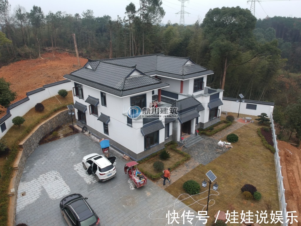 钢筋|他花70万在乡下建四合院,庭院曲径幽深,堪比王府豪宅!