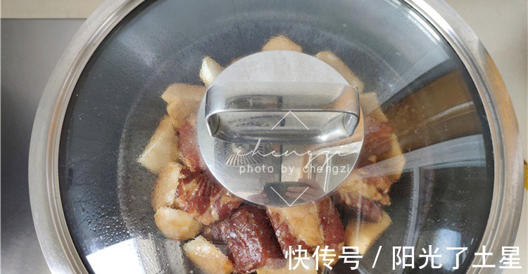 肋排|贴秋膘，一荤一素来搭配，蒸20分钟就出锅，香味四溢，解馋又营养！