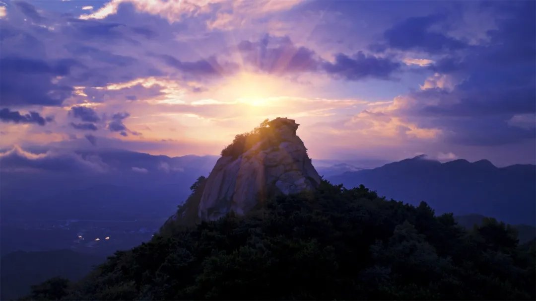 《你好，李焕英》鸡公山景区3月1日至3月8日对所有女神免门票啦！