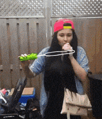 |搞笑GIF段子:小哥哥带我吃饭,我就和他恋爱