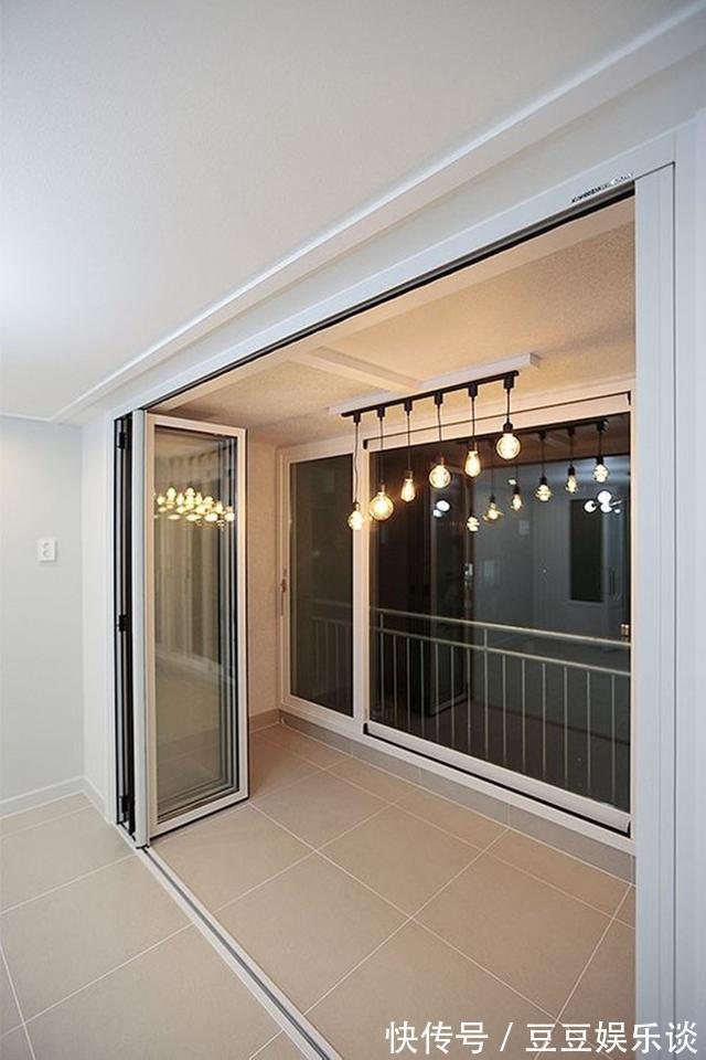 玻璃窗|邻居家封阳台太机智,把窗户变成推拉门,开放式封闭式灵活转换!