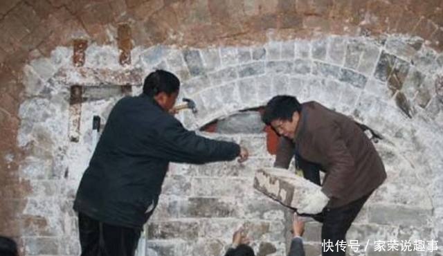 时间就进|明朝一墓盗墓贼七次光顾不得入,专家一天搞定,出土文物价值过亿