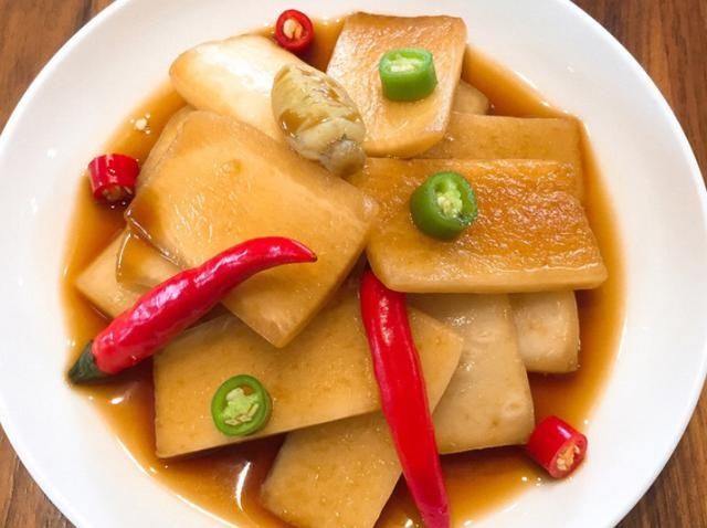 腌萝卜咸菜|腌萝卜咸菜很简单，不用晒不用等，一上午就能吃，爽脆入味超开胃