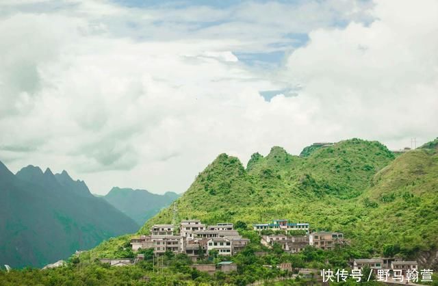 英雄|我国有条超惊险公路，如白龙盘山，在此开车超刺激，被誉为英雄路