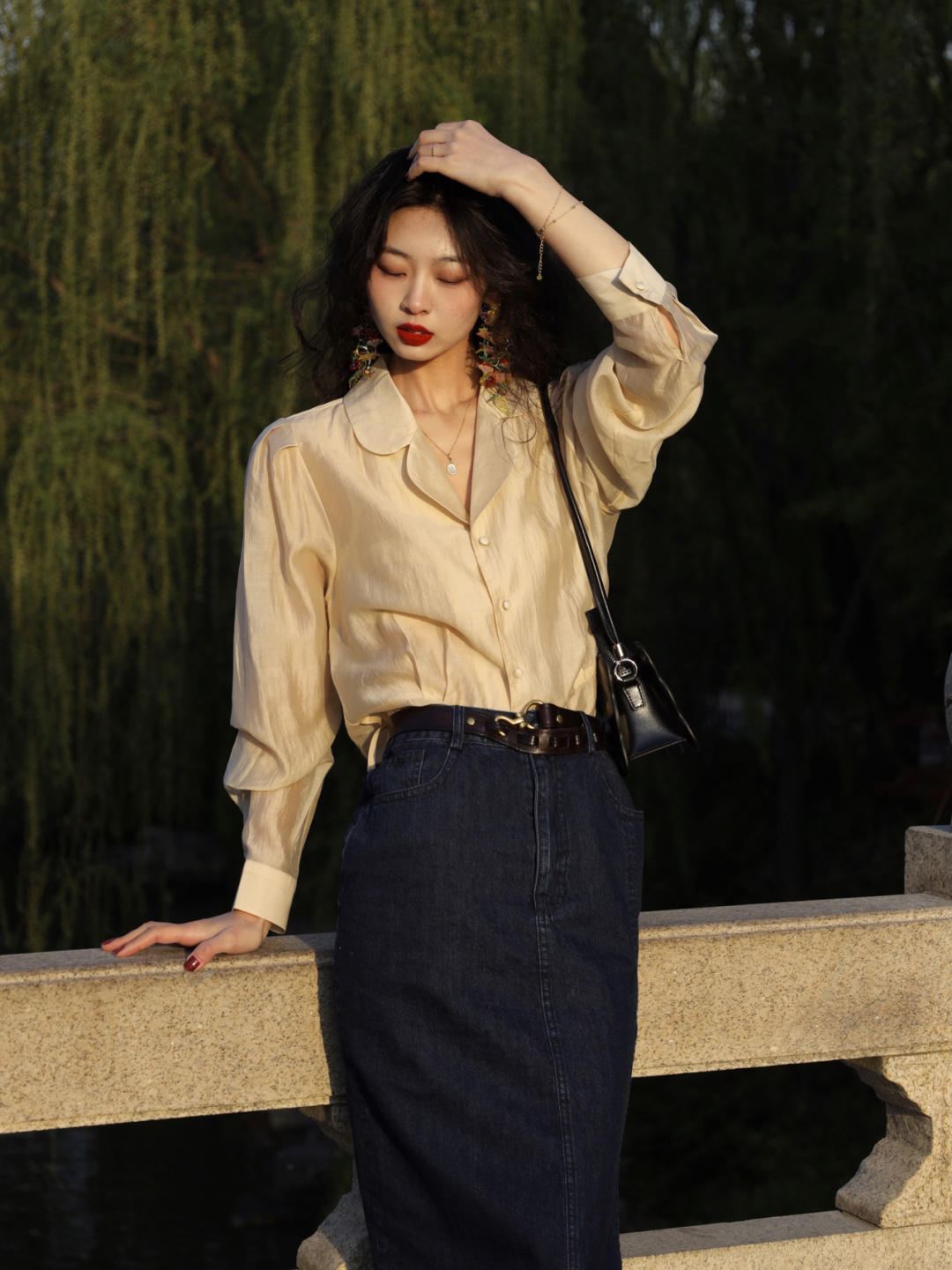 港风女郎|想要穿出七八十年代的氛围感,跟着这样搭就对了!