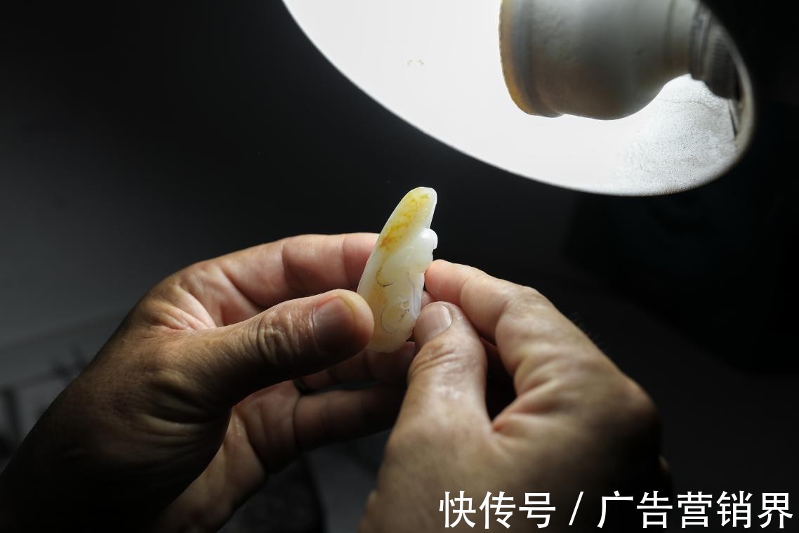 玉石!刀法自然专访玉雕大师仵海军, 刀随心走风格天成!