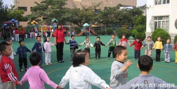 乐乐|幼儿园“新型欺凌”蔓延,孩子无助默默忍受,家长却毫不知情