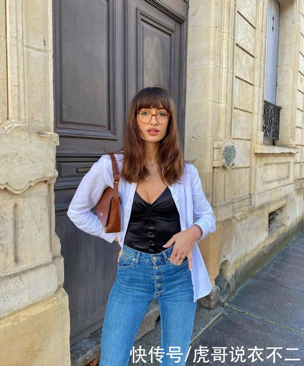 法国博主的穿搭好惊艳，高级又性感，“配色”时髦太适合春季了