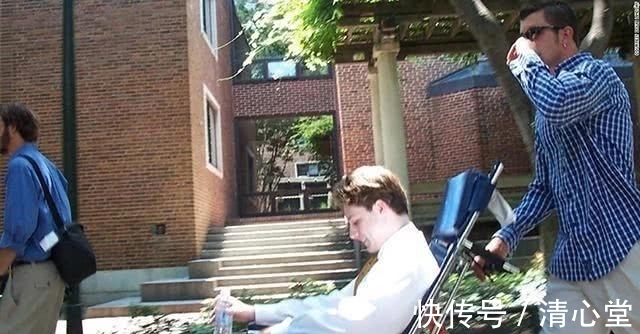 道格·林赛|家族怪病,世界难题,他卧床11年后自创手术,奇迹般恢复