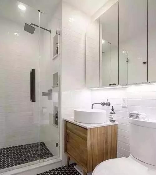 柜子|利用好马桶上方的1㎡,在马桶上装个架子,卫生间瞬间大了5㎡