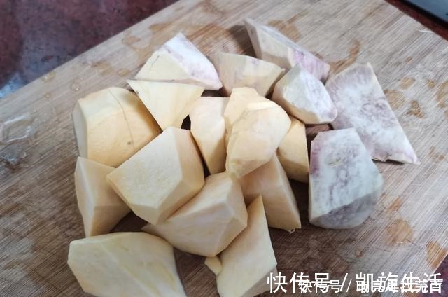 消食|便秘最该吃的不是香蕉而是它，一天吃两个，消食助消化比吃香蕉好