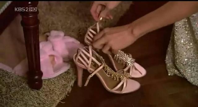 流行花园 《流星花园》才是女生的高跟鞋启蒙,看看这4款梦幻美鞋太惊艳了