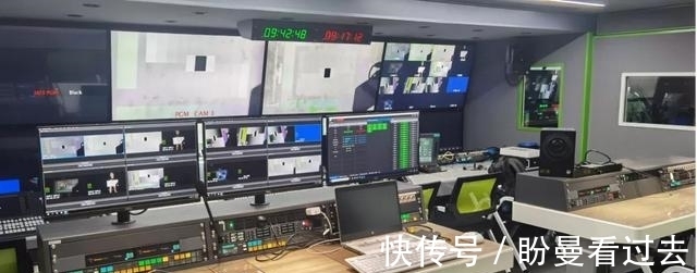 对话爱奇艺综艺团队|一场登上热搜的「舞台」是如何诞生的？| 舞台