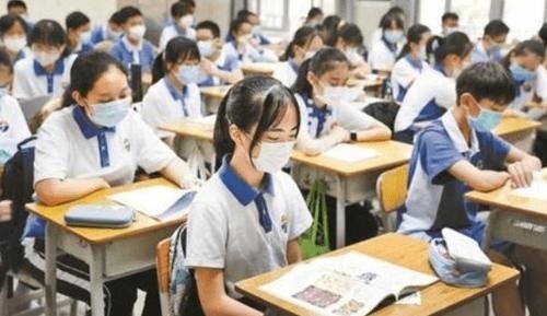 平庸|长大后有出息的孩子,班级成绩往往都是这3类,你在其中吗?