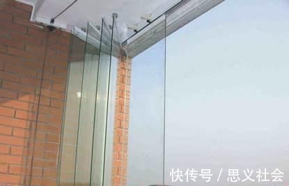 边框|封装阳台不要用铝合金窗了,有钱人都这样设计,后悔我家装错了