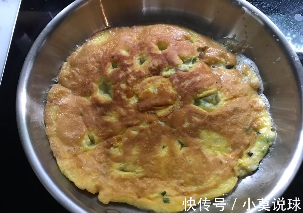 家常银鱼煎蛋,很适合做早餐,10分钟就搞定,鲜嫩好吃