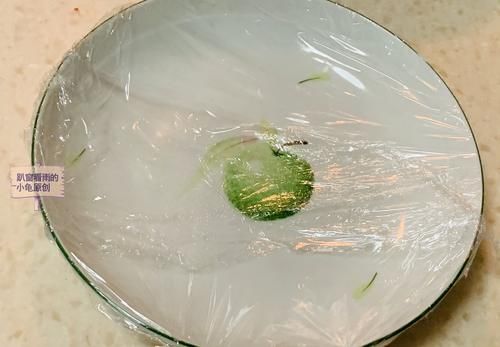 教你制作经典小吃驴打滚的详细教程，简单实用，只要掌握几个窍门一学就会