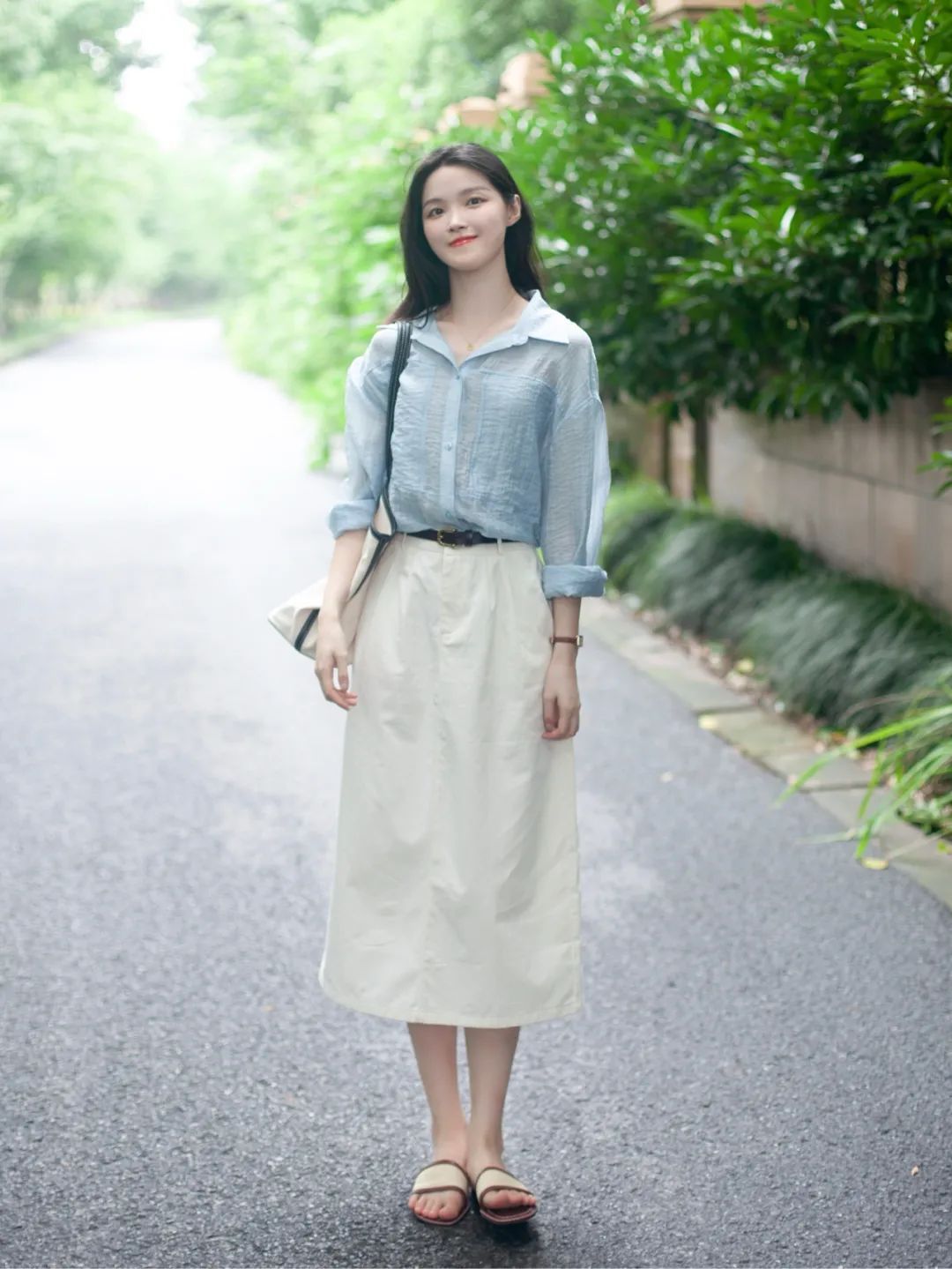 cp|衬衫+裙子、T恤+半裙=小个子夏秋王炸CP，巨洋气