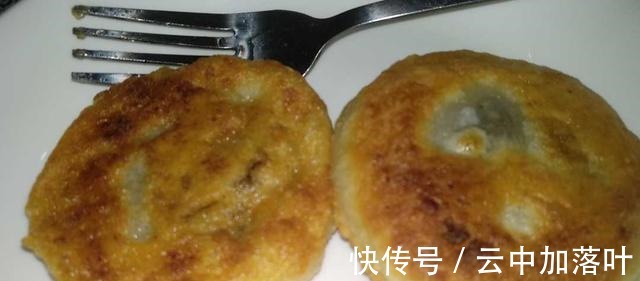 煎一锅年糕饼,又香又甜,美味软糯,实在是太解馋了!