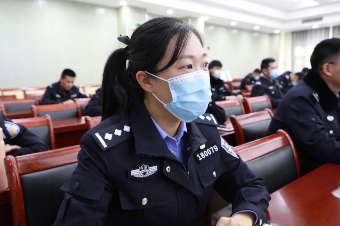 李瑞|【暖警爱警】灵武公安：关爱健康，从“心”开始！