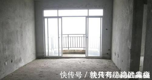 买房|买房选毛坯房还是精装房更划算?听老师傅透露,才知我家发现晚了