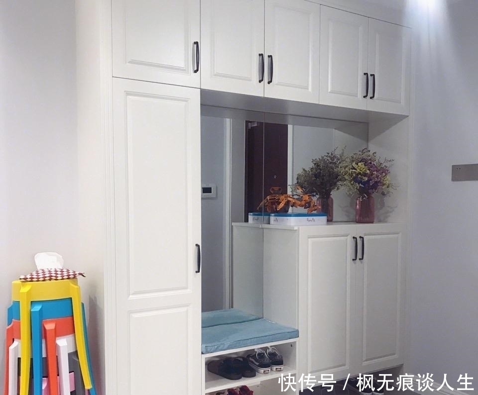 次卧|这套130平新房太漂亮了，进屋就把人给迷住，电视墙实在抢眼！