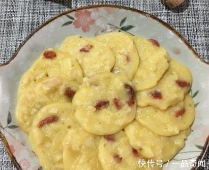水果|孩子不爱吃苹果?搭配鸡蛋做成小饼,松软香甜,孩子爱不释手!
