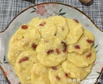 水果|孩子不爱吃苹果？搭配鸡蛋做成小饼，松软香甜，孩子爱不释手！