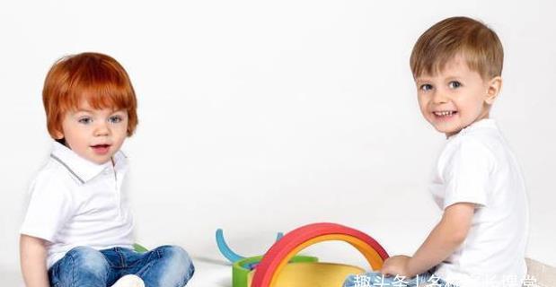 同伴|社交能力强的孩子,能更好的适应环境,父母要记住几点!