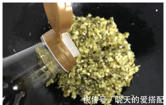 孩子|包子就馋这个馅，鲜咸开胃，比肉还好吃，出锅孩子一口气吃3个