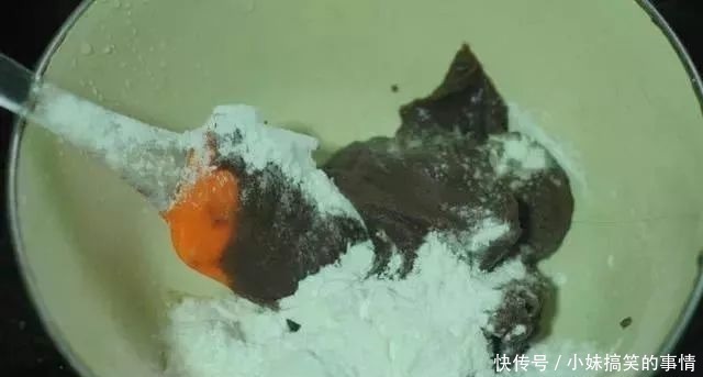 红豆糕|早餐,别总蒸馒头啦,多给孩子吃它,补血又补脾,身体强壮不感冒
