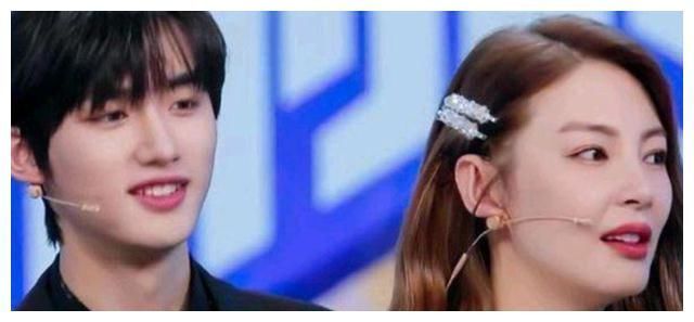 秘密花园|宋亚轩接连两次报错节目名称，被刘耀文当场嫌弃，导演都差点翻脸