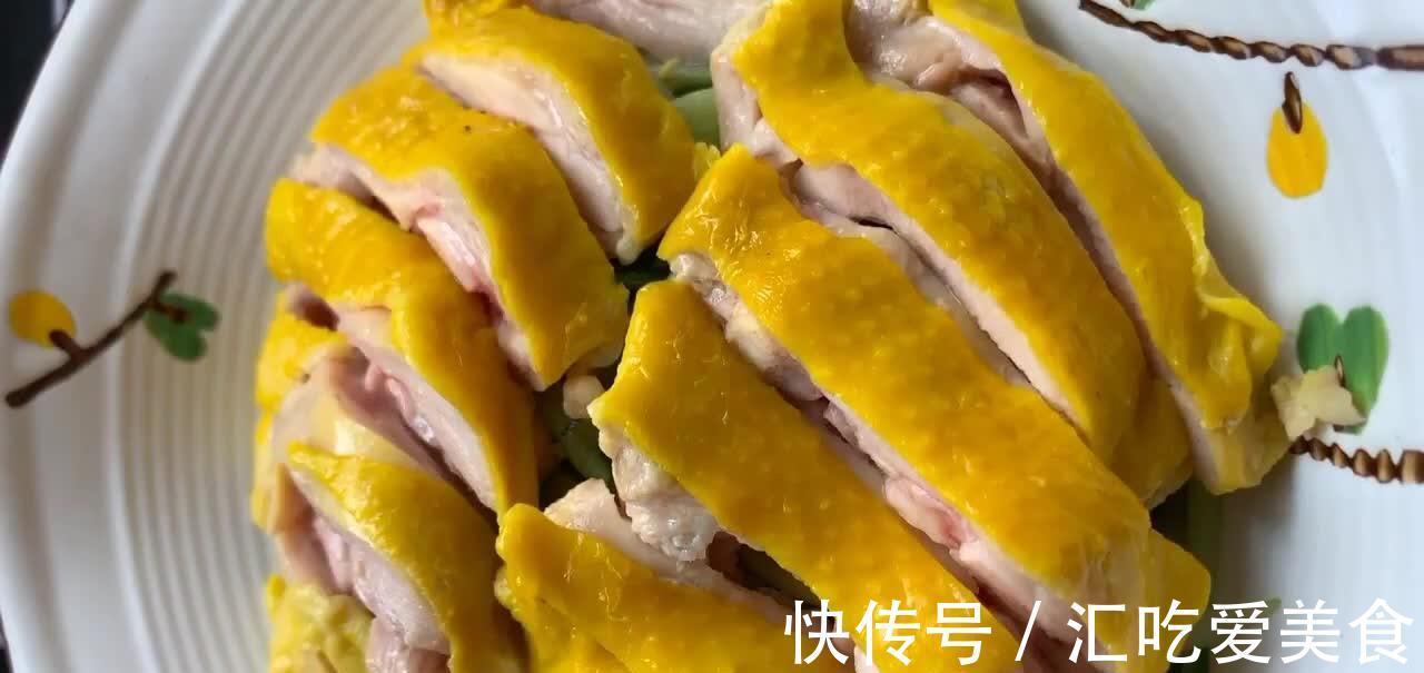 家常版口水鸡,麻辣鲜香鲜嫩爽滑,2只鸡腿搞定,辣椒油是灵魂!