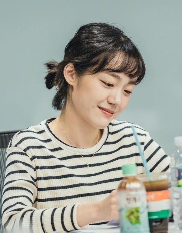 公开|池昌旭金智媛新剧《都市男女爱情法》公开剧本阅读照