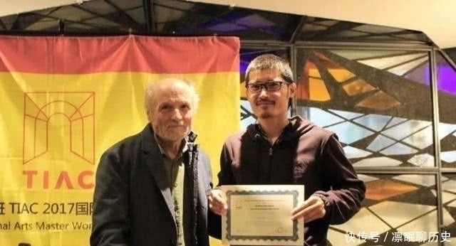 蔡杰$画家凭一碗带气泡的樱桃,获国际大奖,泡沫放大发现不可思议之处