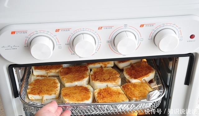  比炸馒头片还好吃的烤馍片，让你足不出户尝到烧烤摊的味道，香