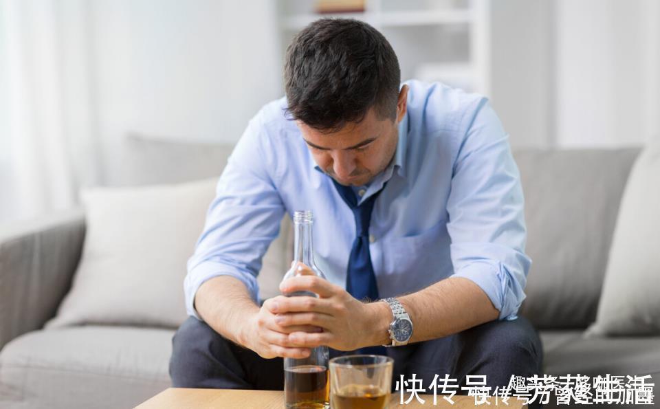 男人|男人开始衰老的六个标志,如果超过两个以上,不服老不行了