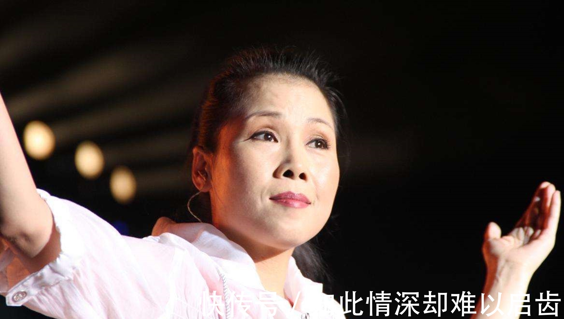 那英|摔话筒怒揭颁奖黑幕，田震与那英到底因何交恶？她因此被封杀了？