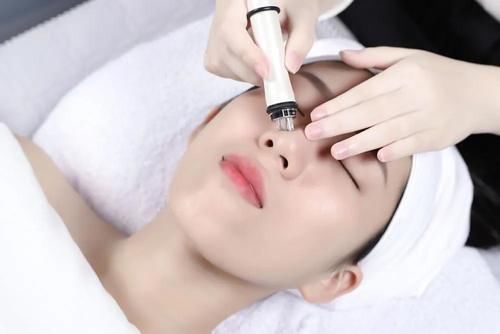 气泡|为什么1周要做1次小气泡皮肤管理？