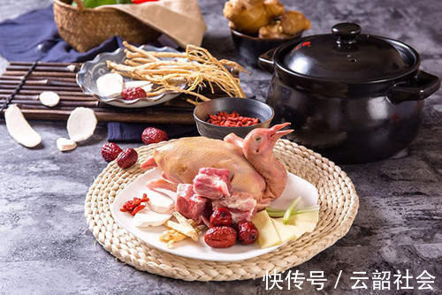 服用|孩子吃保健品吃成“性早熟”?这4类保健品娃不能碰,家长留点心