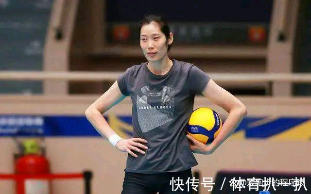 朱婷|女排队长5年是上限,魏秋月年龄最小,李盈莹机会来了