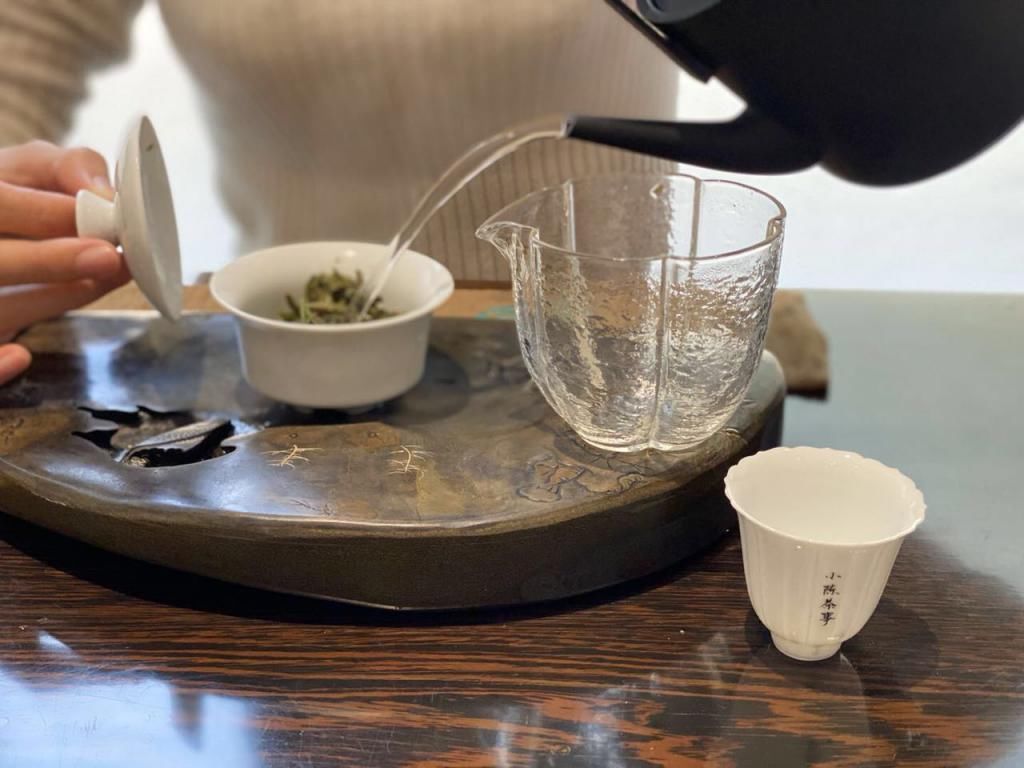 明明|明明是同一款白茶，为何茶馆泡的更好喝？是冲泡不当，还是内心在作怪？