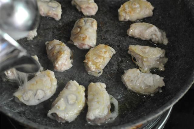 过年包饺子,我从不用面粉,用它做皮,清爽多汁,儿子最爱吃!