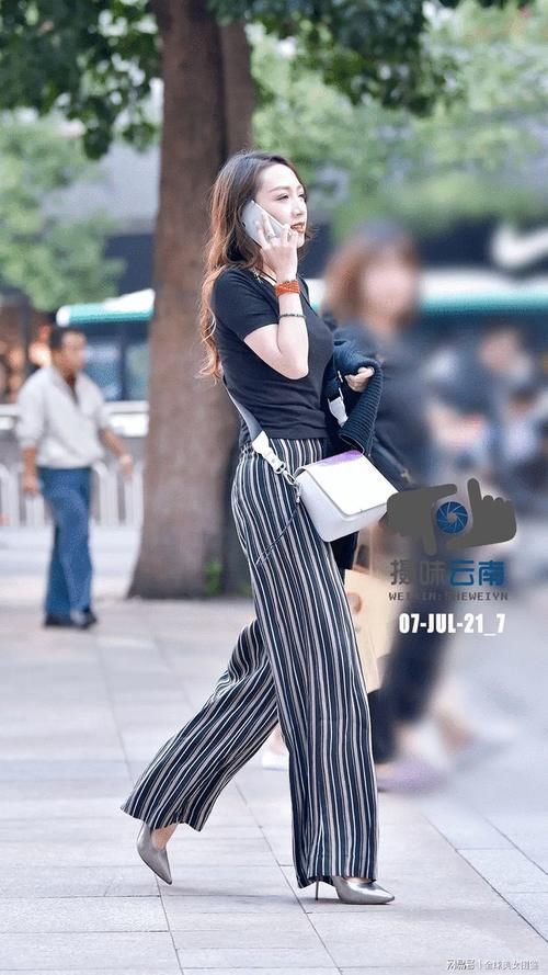 穿搭|阔腿裤宽松个性还很舒服，阔腿裤搭配高跟鞋，气场十足！