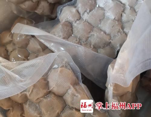  听说我在福州“就地过年”，爸妈寄来了……