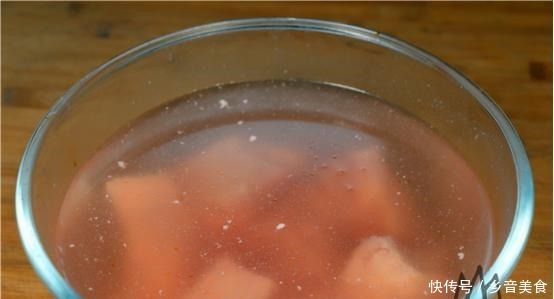 无论炖什么肉,记住多加“3种”香料,肉越炖越香,越炖越入味!