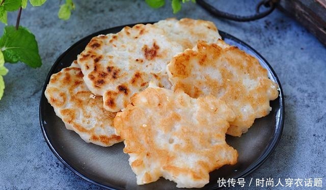  冬天到了这菜正当季，3块钱一斤，做成早餐，比包子馅饼都好吃！