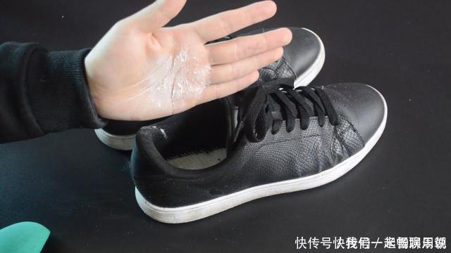 鞋子|把它撒在鞋子里,无论多臭的鞋,几分钟去除臭味,穿一天没臭味