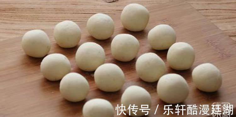 好吃|土豆新吃法,不用炸也不用炒,营养好吃,当早餐或下午茶都不错